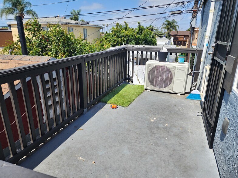 Building Photo - 3684 43rd St