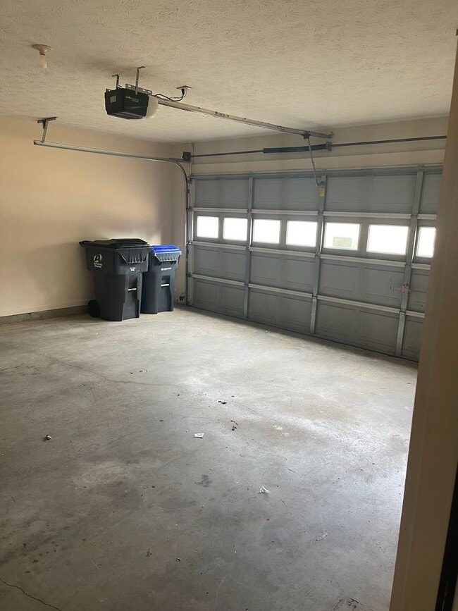 Building Photo - 3-Bedroom Ranch in Central Gwinnett