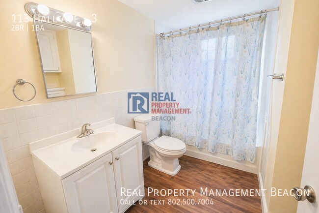 Building Photo - 113 Hall Ave