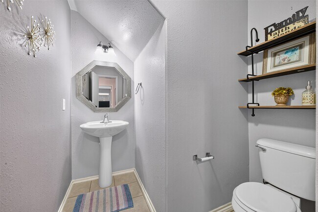 Building Photo - 4754 Lonestone Cir