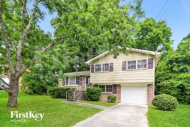 Building Photo - 5674 Sandhurst Dr