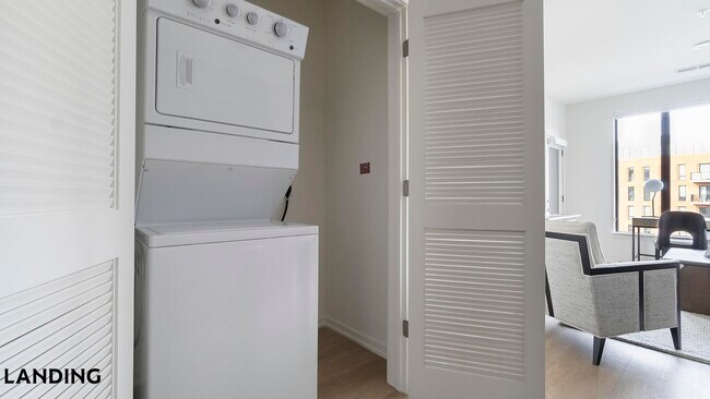 Building Photo - 318 W Corporation St