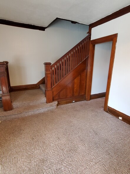 Living Room - 914 10th St