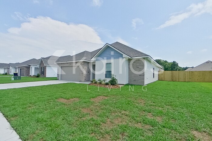 Building Photo - 104 Rainfall Ln