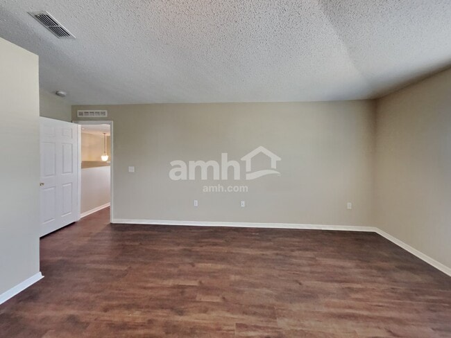 Building Photo - 31443 Loch Aline Dr