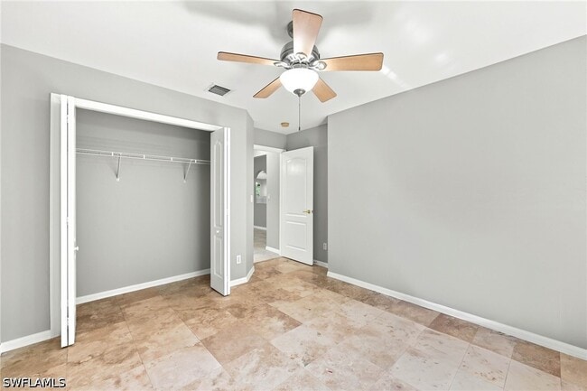 Building Photo - 25925 Pebblecreek Dr