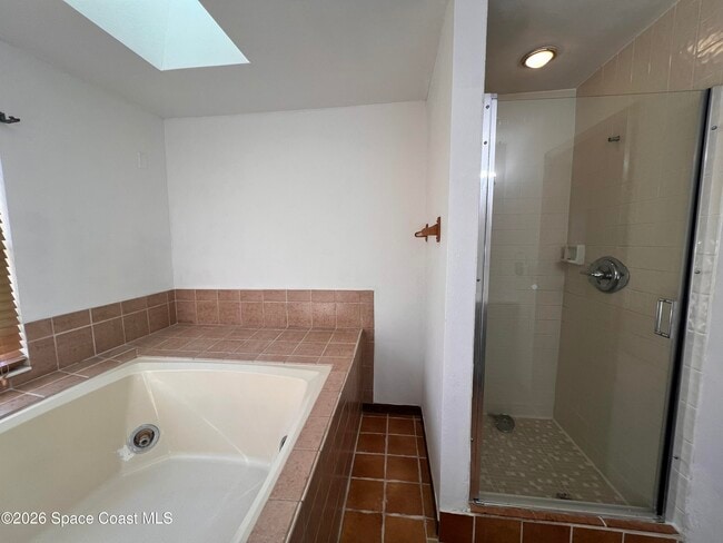 Building Photo - 4611 Tree Ridge Ln NE