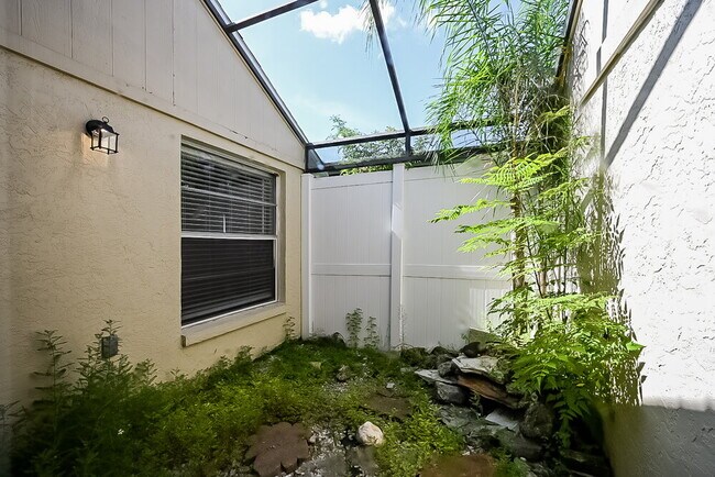 Building Photo - 5944 Birchwood Dr