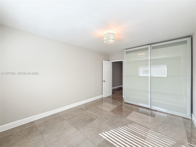 Building Photo - 2770 NE 8th Ct