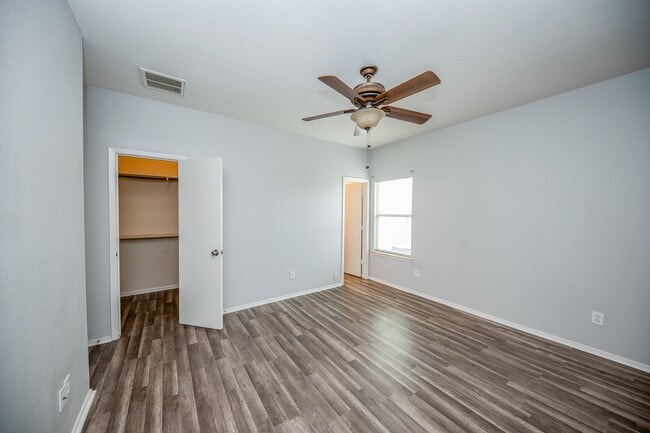 Building Photo - 20525 Patriot Park Ln