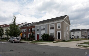 Building Photo - Henson Ridge