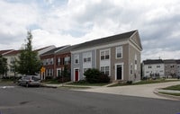 Building Photo - Henson Ridge I