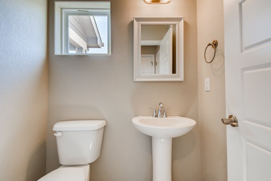 Main floor powder room - 6104 Burdock Ct