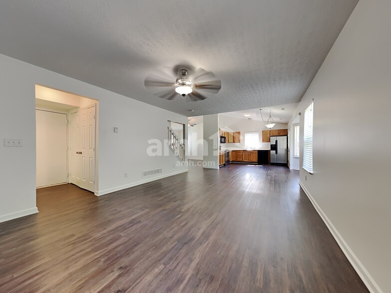 Building Photo - 4645 Bluejay Ct