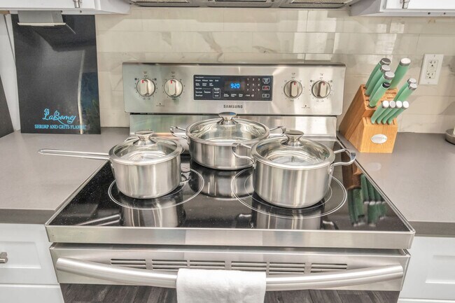 Building Photo - 2615 Arbor St