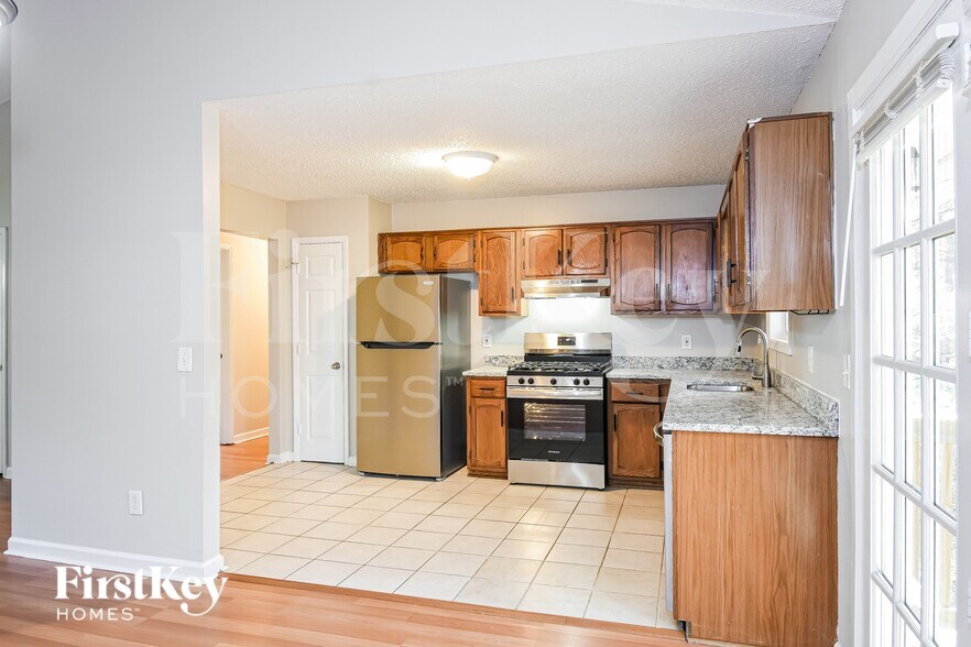 Building Photo - 660 Cranberry Trail