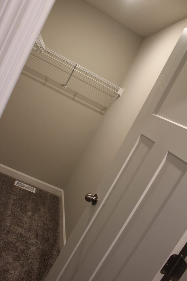 Walk-in Closet2 - 7558 38th St N