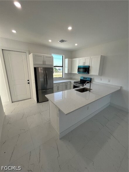 Building Photo - 177 Pennfield St