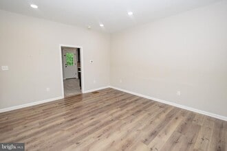 Building Photo - 140 Delsea Dr S