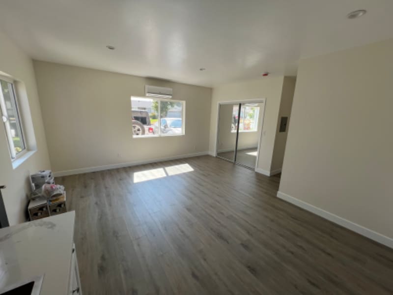 Building Photo - 545 N Foxdale Ave