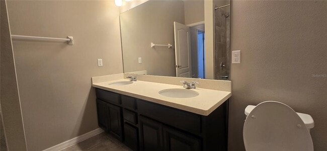 Building Photo - 7564 Bishop Square Dr