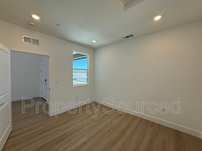 Building Photo - 1336 Martorella Ave