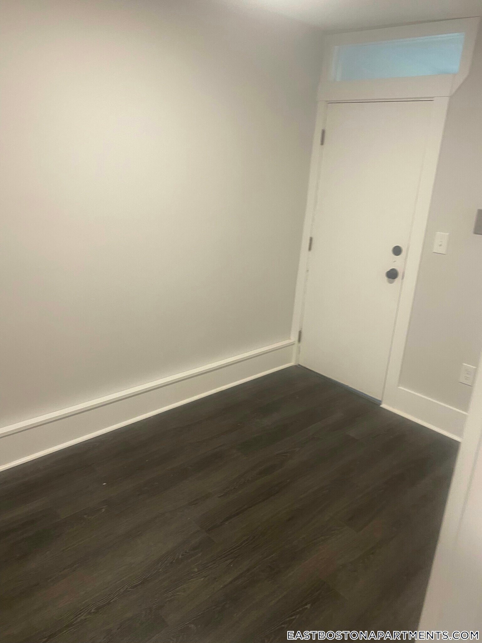 Building Photo - 118 Marginal St