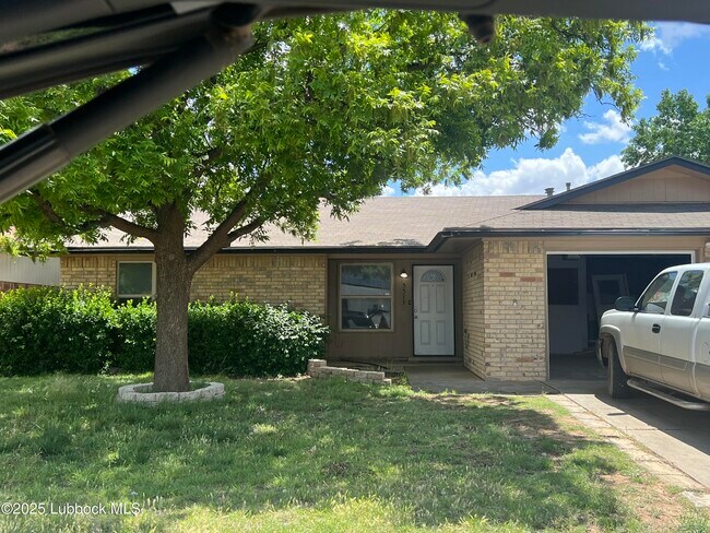 Primary Photo - 5513 2nd St