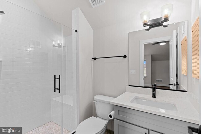 Building Photo - 5284 Ridgeview Retreat Dr