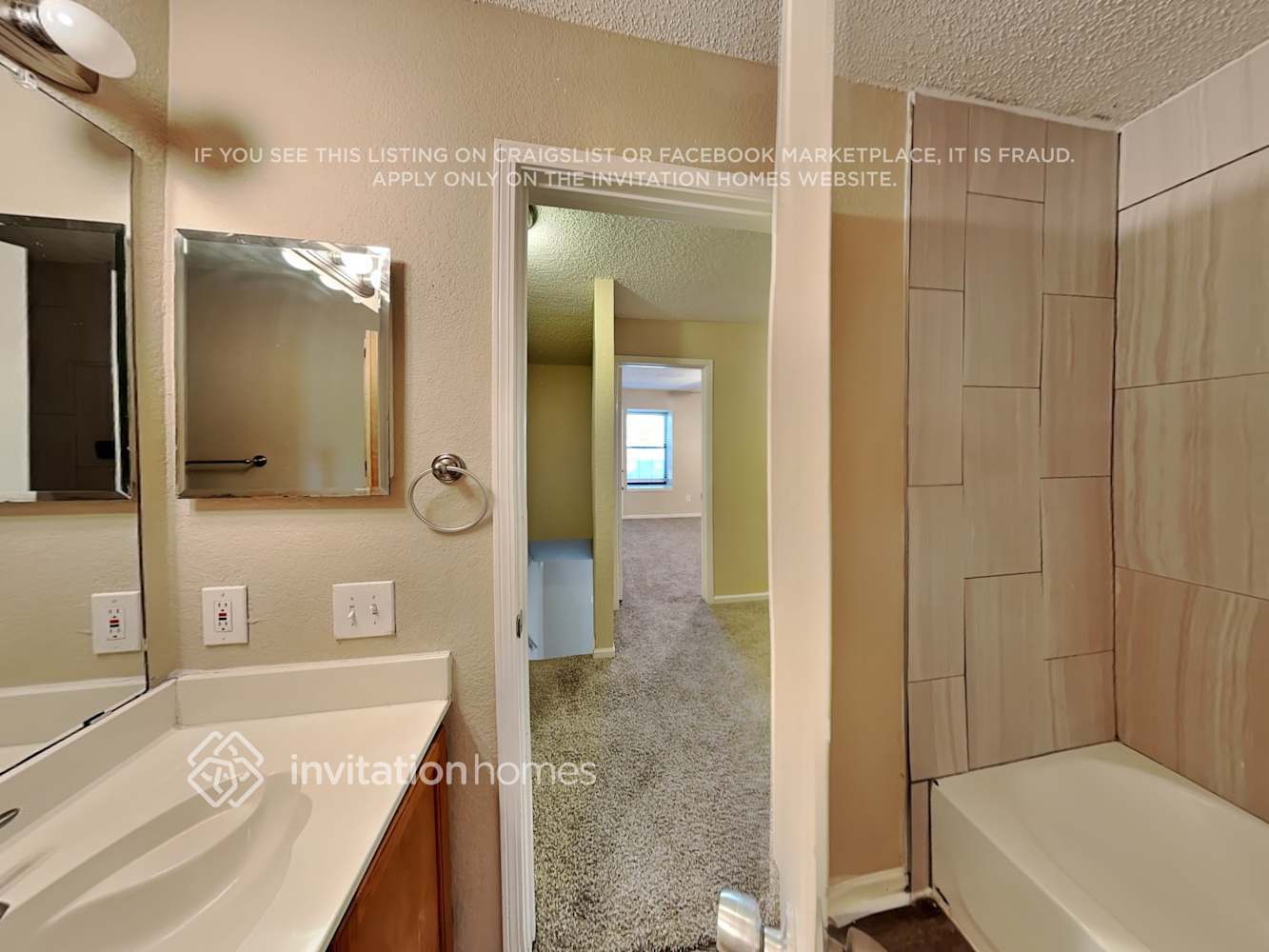 Building Photo - 6001 Rocky Point Dr