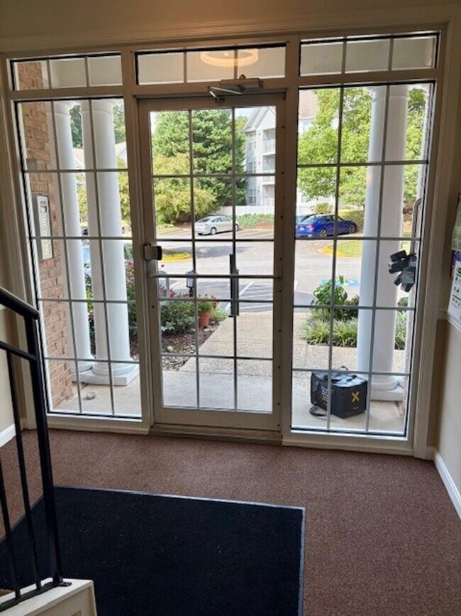 Building Photo - 1st Floor Annapolis 3 bed / 2 bath Condo