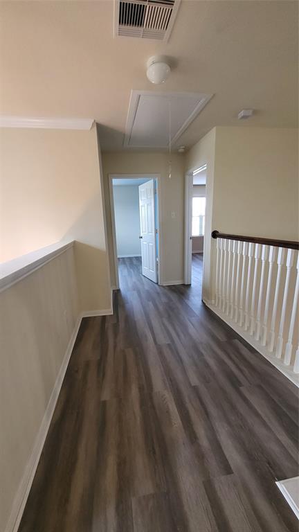 Building Photo - 2026 Silverwater Ct