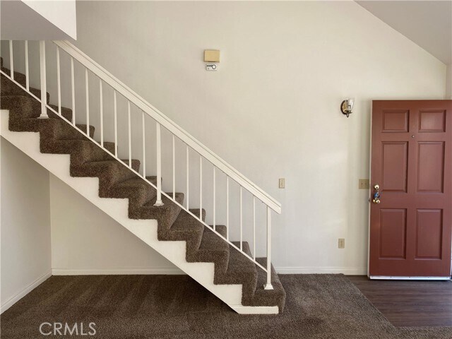 Building Photo - 805 W Grondahl St