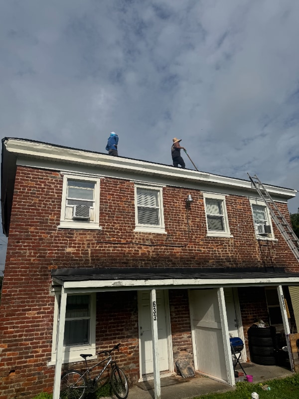 Building Photo - 699 Harding St