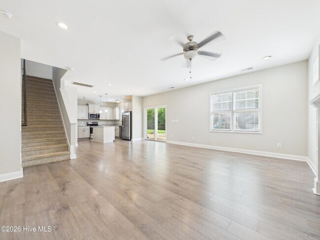 Building Photo - 478 Atwood Dr