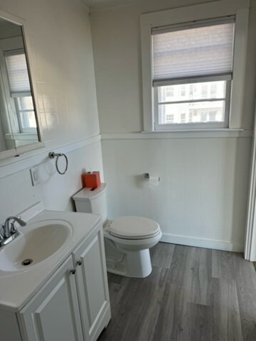 Building Photo - 33 Lothrop St