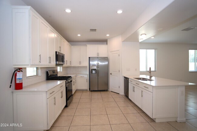 Building Photo - 9210 W Willow Bend Ln