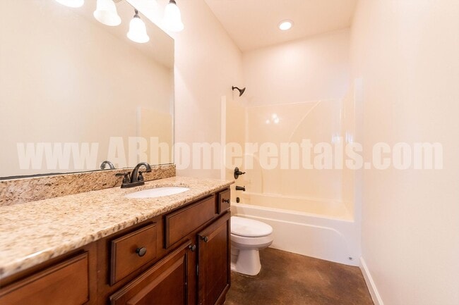 Building Photo - Great Neighborhood!