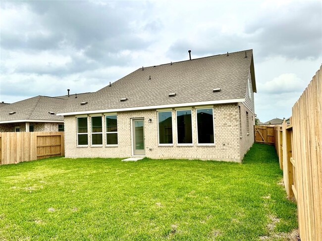 Building Photo - 26607 Woodland Strawberry Ln