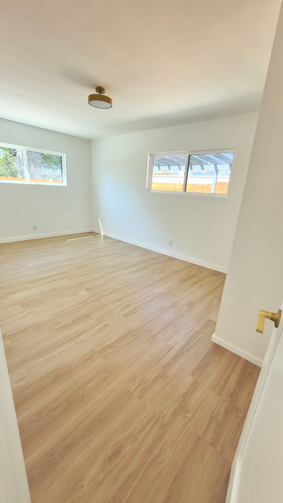 Building Photo - 492 Palisade St
