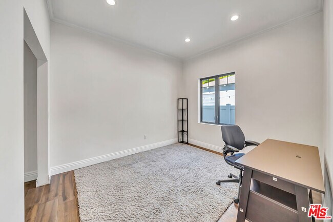 Building Photo - 6032 Goodland Ave