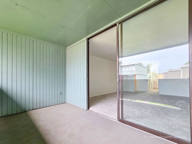 Building Photo - 711 SW 75th St