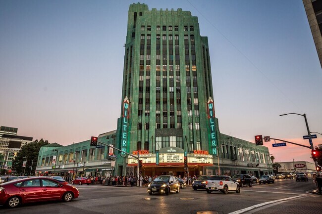 Building Photo - 111 N Normandie Ave