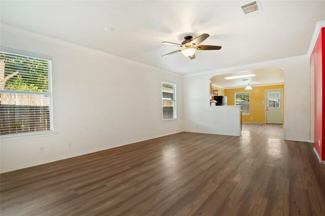 Building Photo - 4003 Reeders Dr