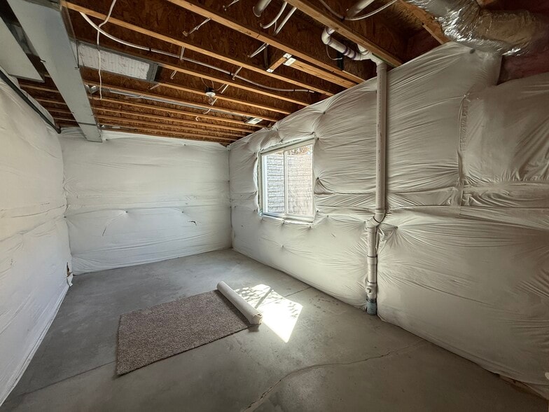 Building Photo - 15834 Kansas Pacific Ct