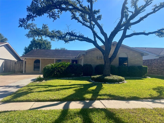 Building Photo - 16803 Castle Fraser Dr