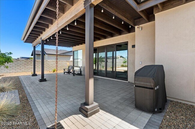 Building Photo - 4755 N Yorkshire Loop