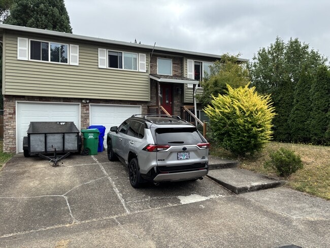Building Photo - 7706 SE 104th Ave