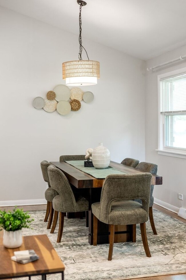 Building Photo - 12548 S Major Ave