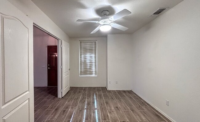 Building Photo - Spacious 4BR 2BA Home w/ Mountain-View Patio • Granite Counters • 2-Car Garage in Tucson